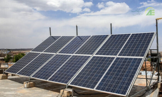 راهنمای جامع نصب پنل خورشیدی خانگی در ایران: هزینه، مراحل، درآمد و نکات کلیدی